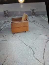 Продам: б/у 2 шт. кресла и  журнальный  столик