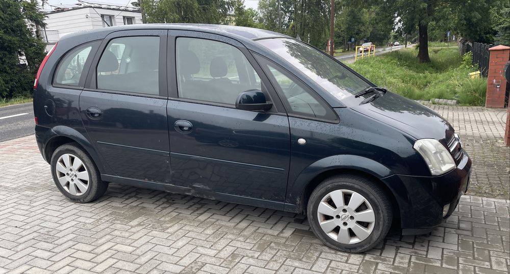 Opel Meriva A 1,6b 100km lpg hak