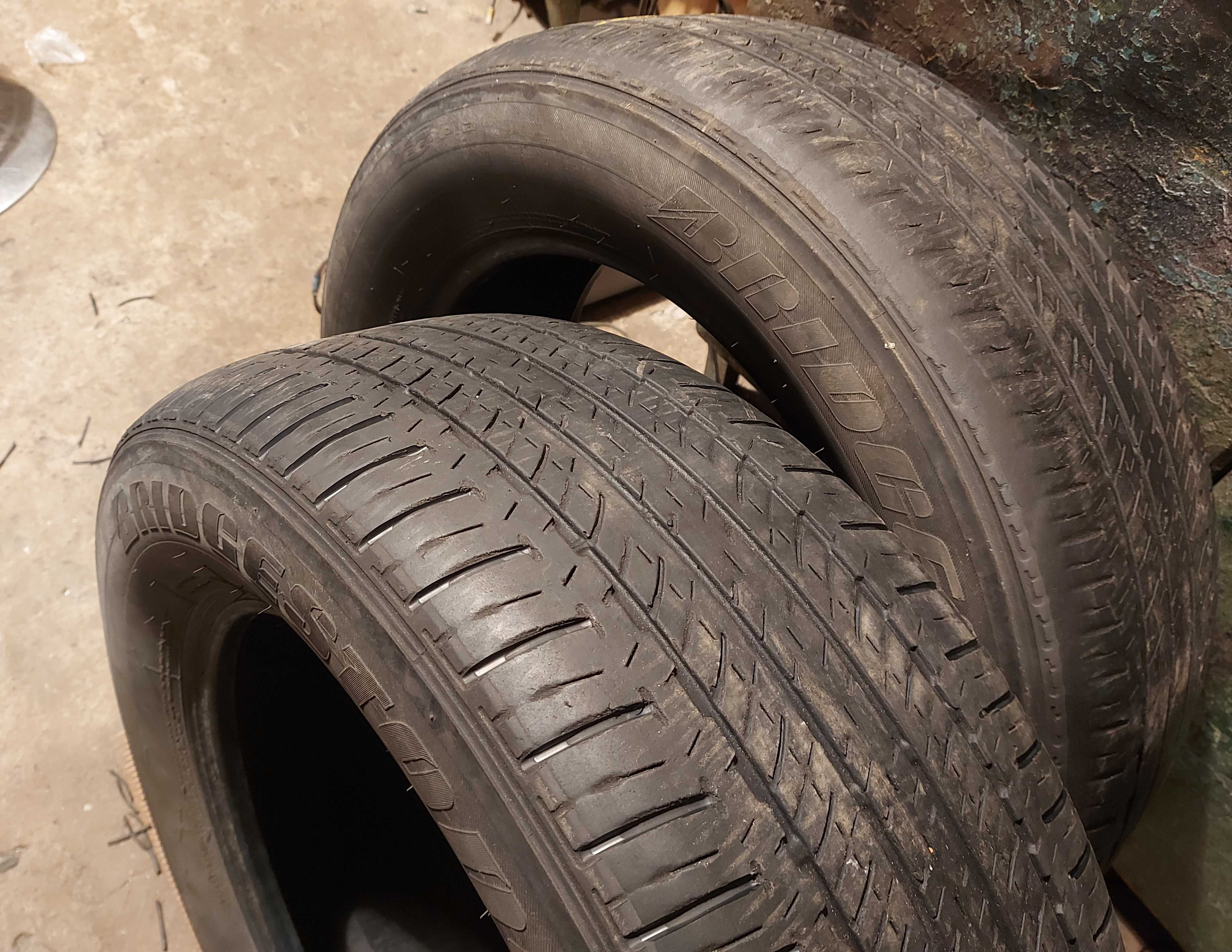 Нарізані плечі боковушки шина Bridgestone Dueler HL 422 225/55 R18 H97