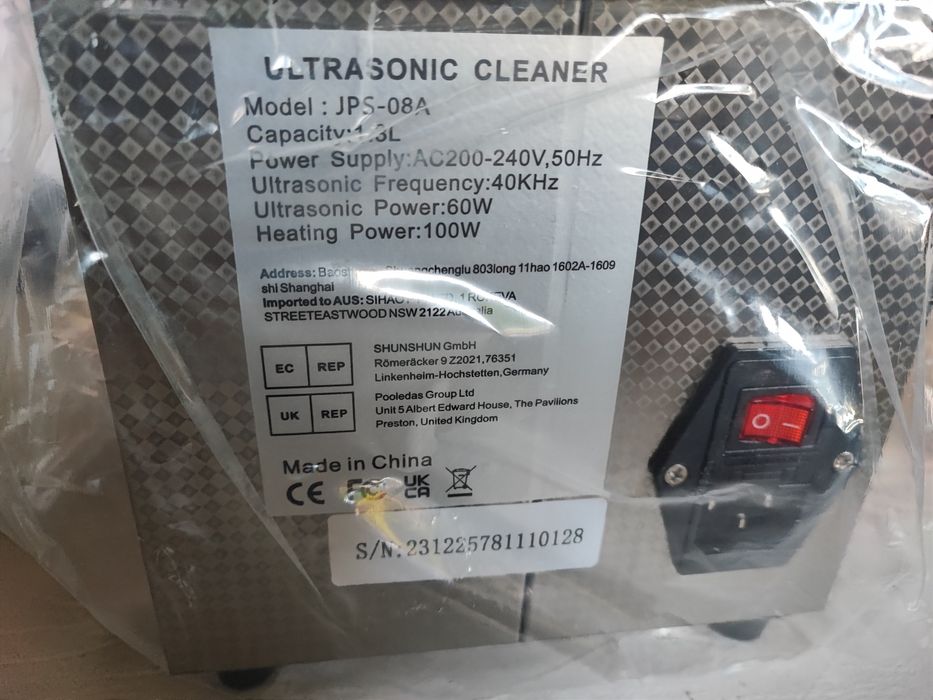 Myjka ultradźwiękowa 1.3l grzanie i timer.