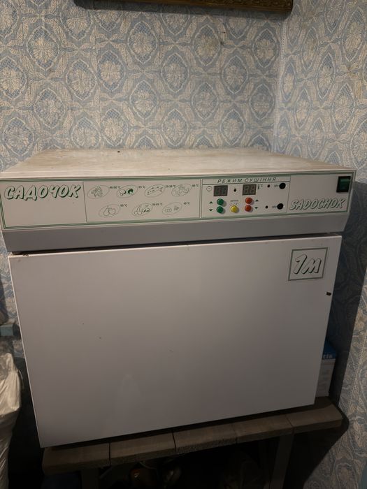 Сушарка “Садочок 1М” + 5 піддонів + 5 сіток для пилку