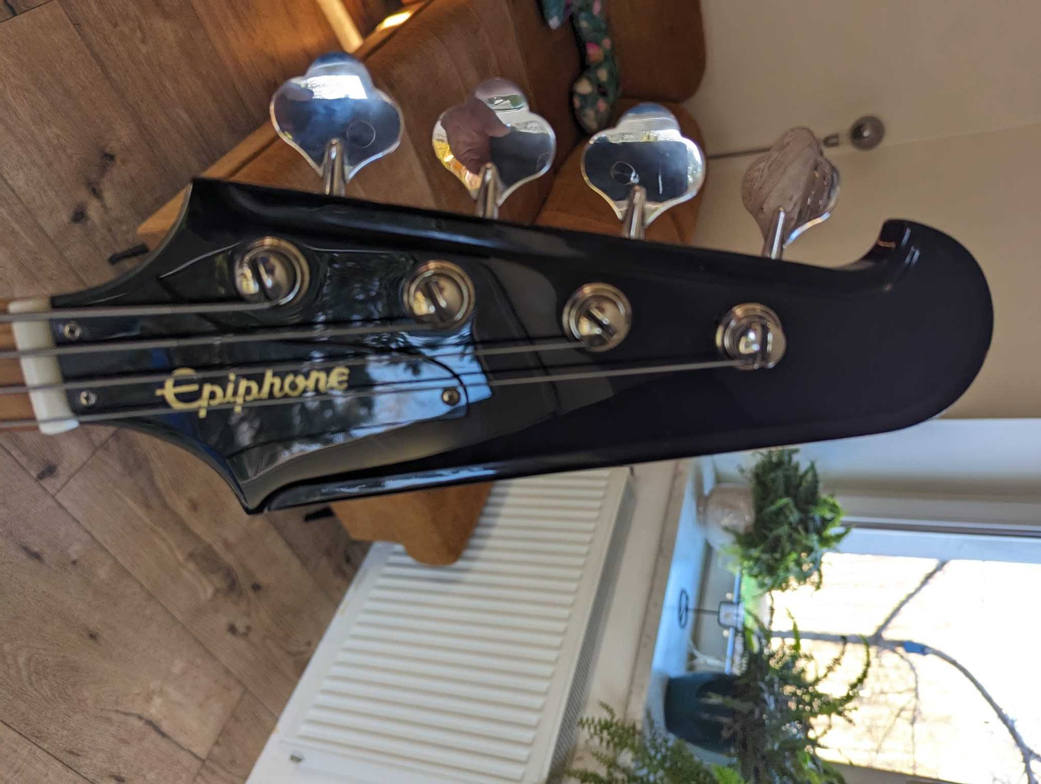 Gitara basowa epiphone thunderbird Pro 60s, + dodatki, stan - bdb