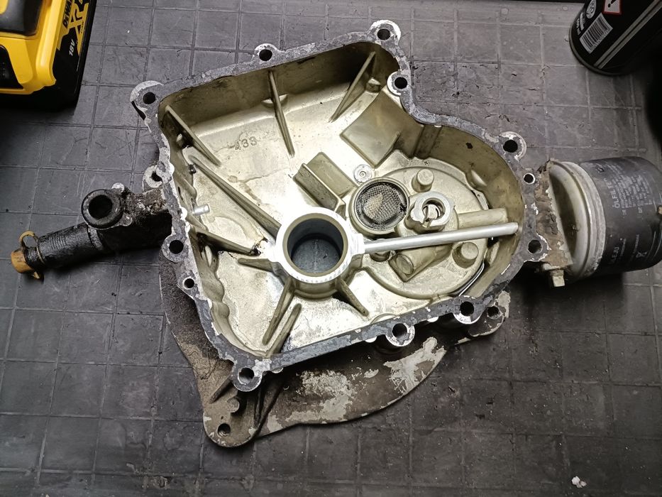 Miska oleju do traktorek kosiarka silnik Briggs intek pompa oleju