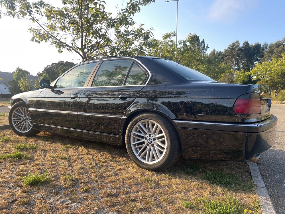 BMW 728I - Preço negociavel