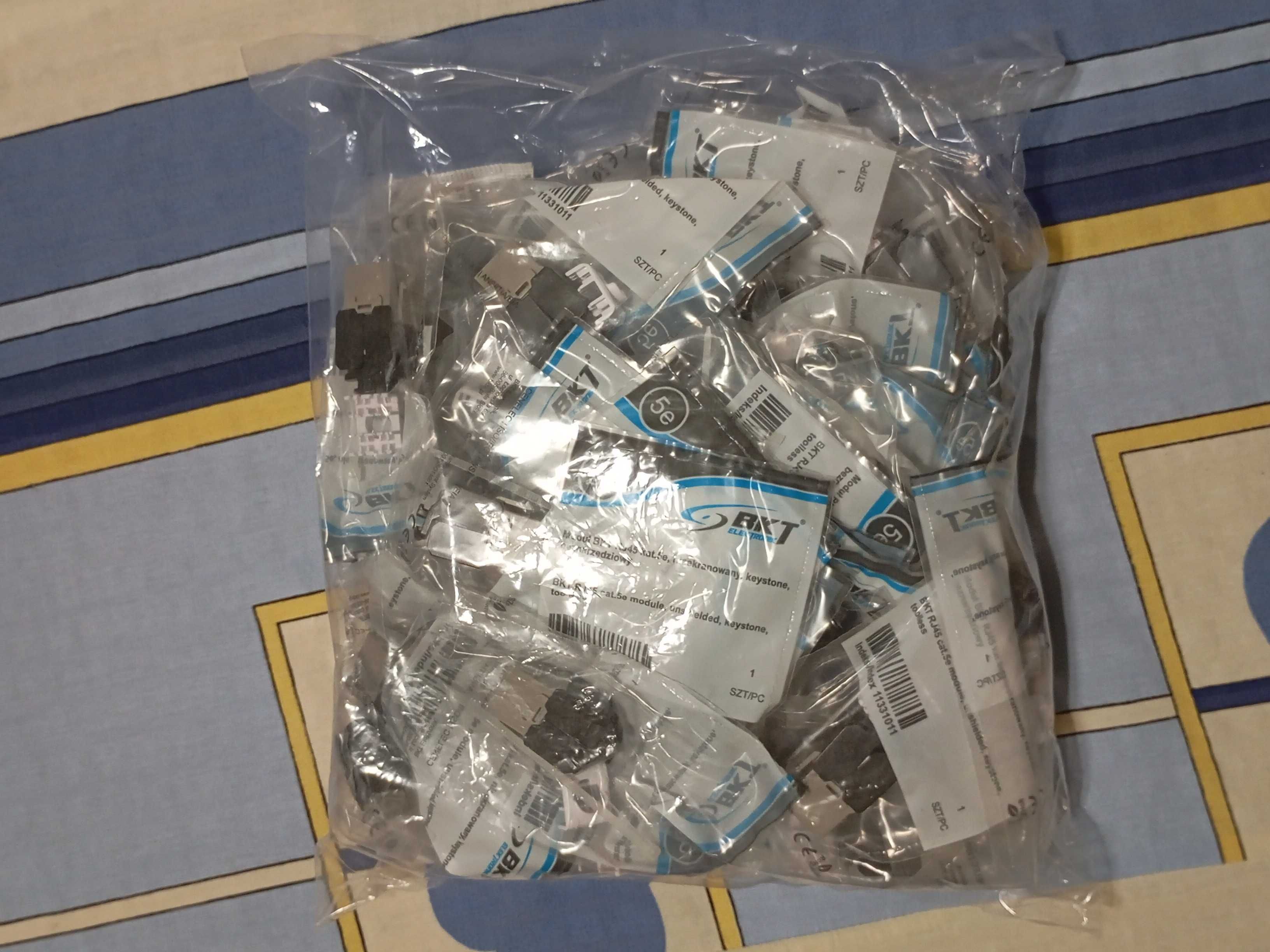 Moduł BKT RJ45 kat.5e, nieekranowany, keystone, beznarzędziowy