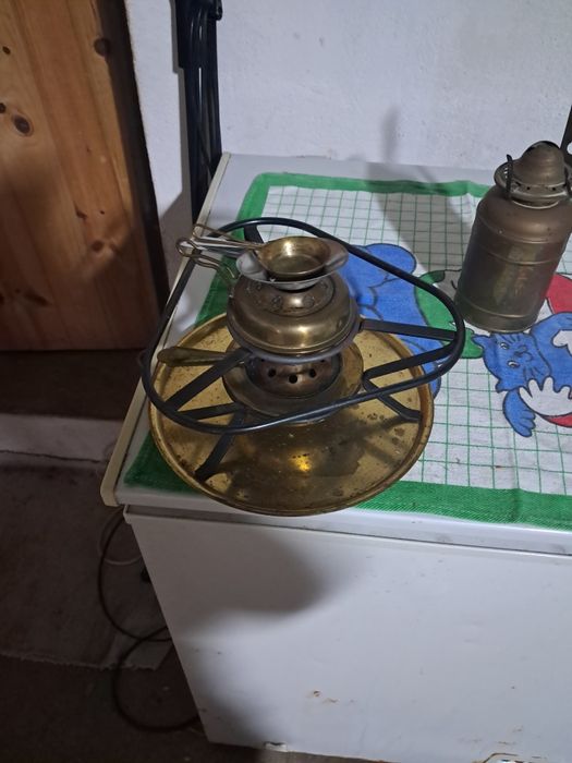 Fondeo antigo em latão