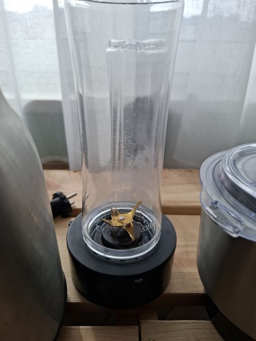 Blender kielichowy Yoer Titano JB03S
