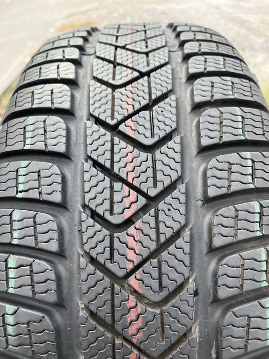 Шини 225/55 R18 Pirelli Sotozero 3 резина бу зима