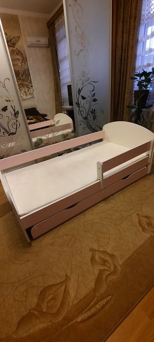 Продам кровать б/у