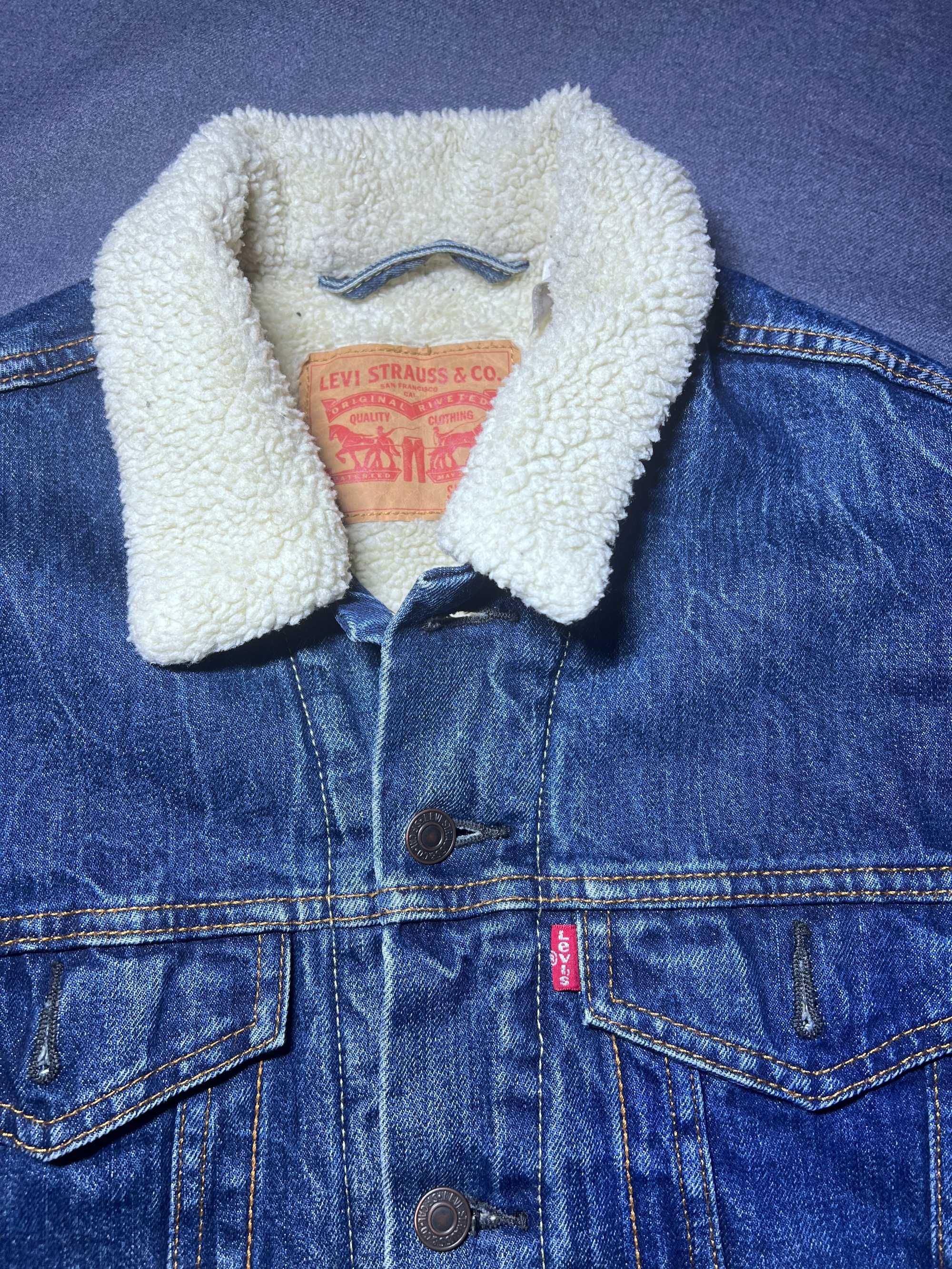 джинсова куртка шерпа Levis