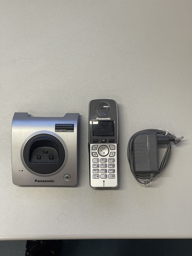 Telefon Panasonic KX-TG8070 (srebrny)