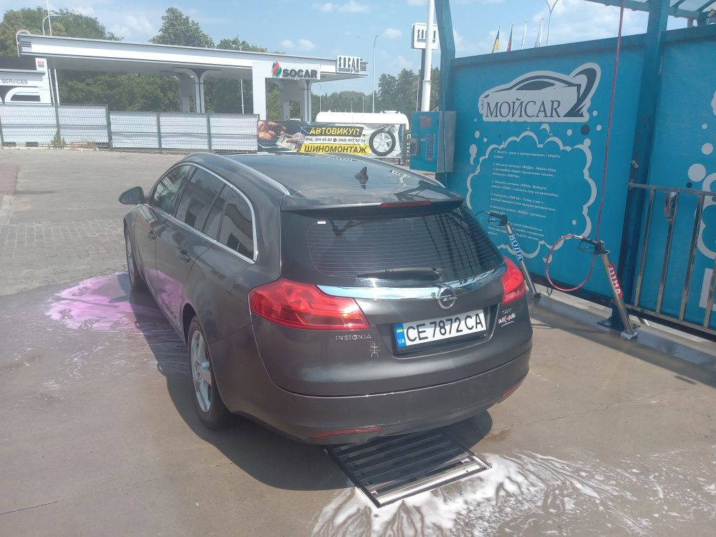 Продам Opel insignia