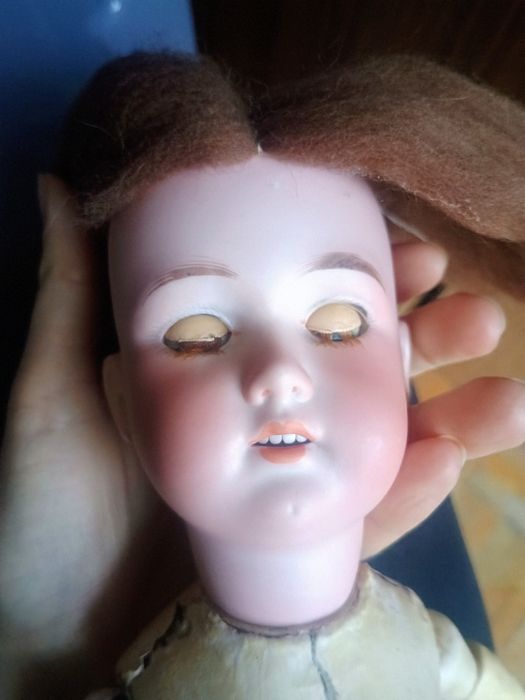 Stara lalka przedwojenna