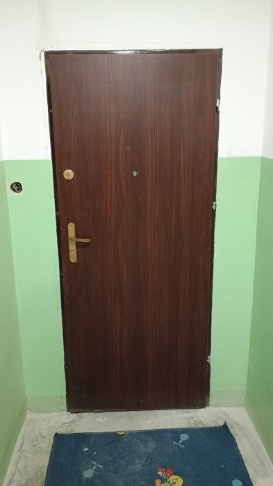 Drzwi wejściowe wraz z ościeżnicą używane