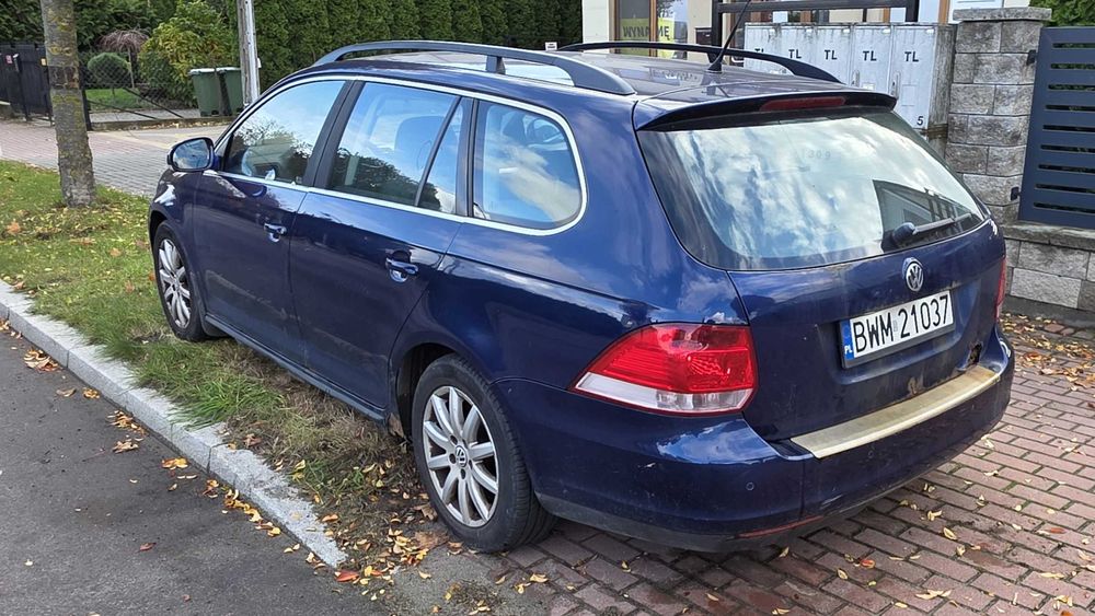 Volkswagen Golf 5 V Kombi Variant 1.6 PB+LPG bogate wyposażenie, hak