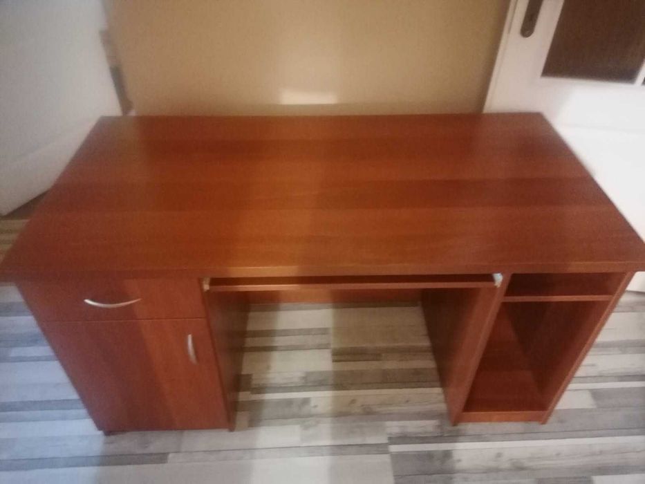 Biurko 140x70 w dobrym stanie