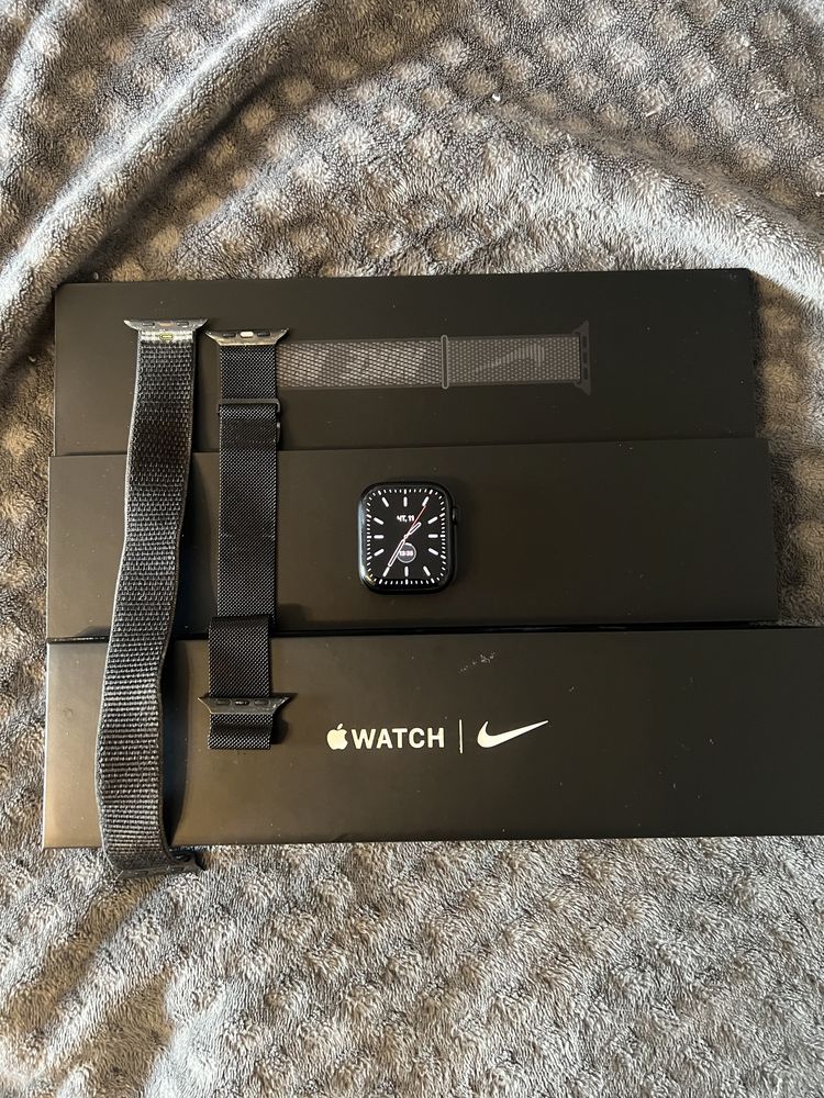 Apple watch series 7 45mm gps+lte midnight