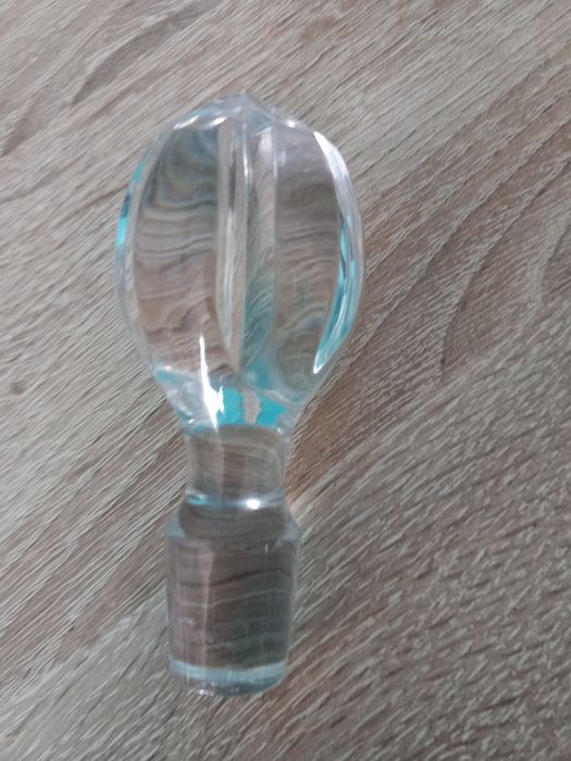 Kryształowa karafka