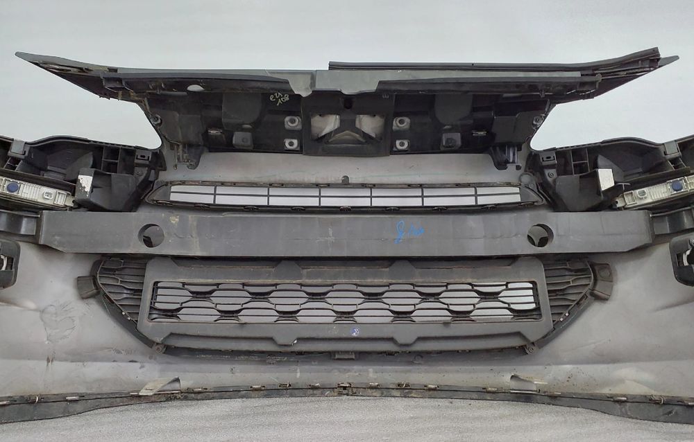 Pára-choques frente CITROËN C3 II (SC_)