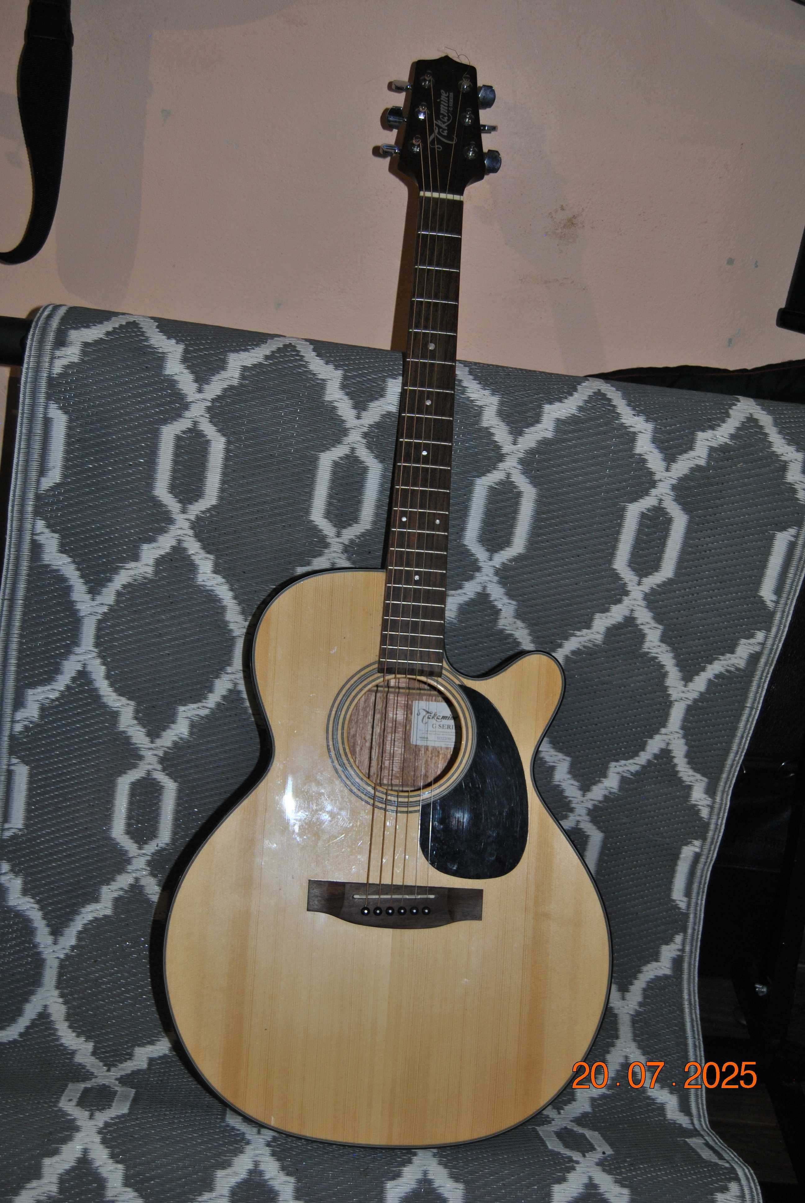 Gitara akustyczna TAKAMINE EG 220 SC nie używana