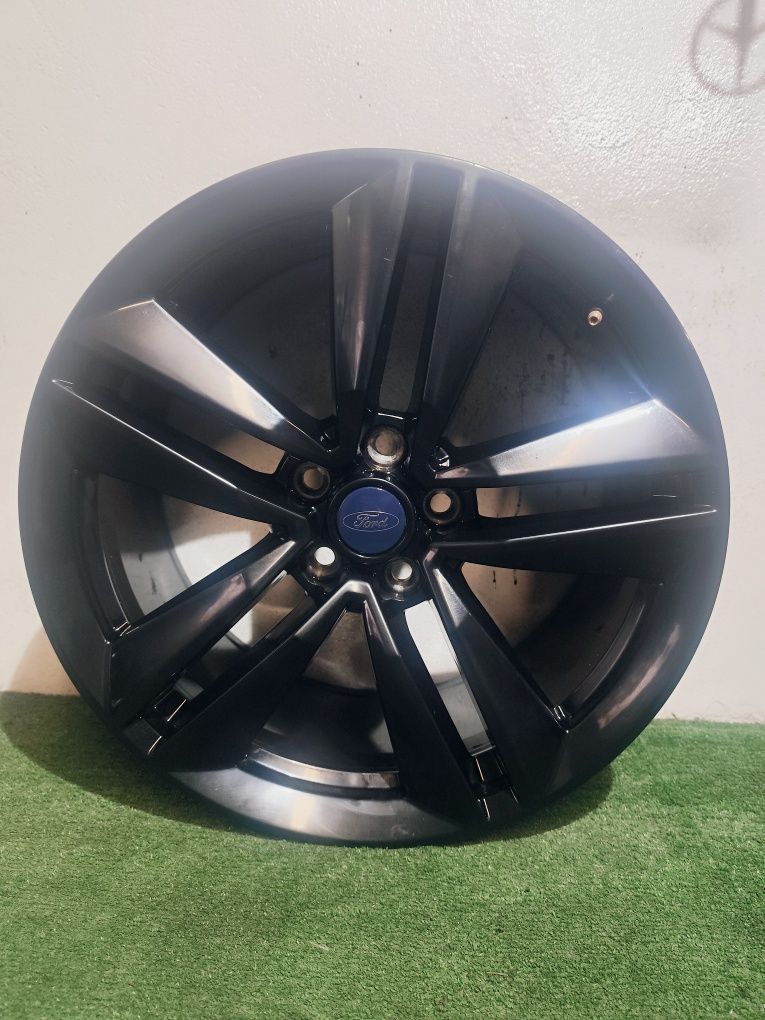 Felgi aluminiowe OE Ford Mustang 5x114.3 et 45 19" 9J TPMS
