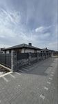 Кирпичный одноэтажный дом. Газовое отопление и городские коммуникации.
