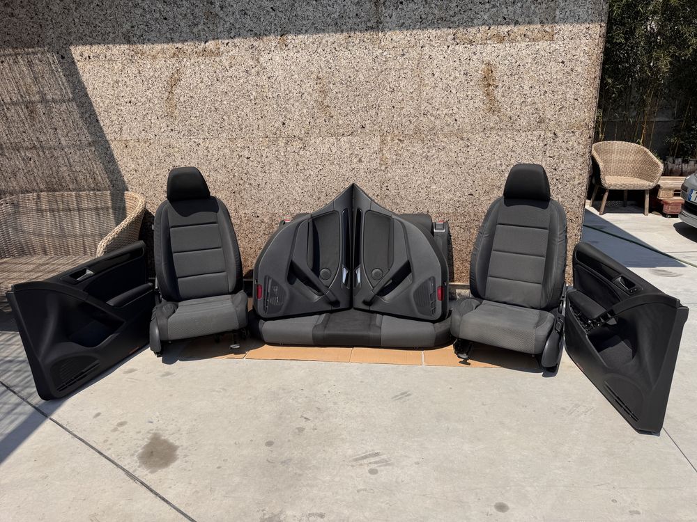 Conjunto de bancos Volkswagen Golf VI 6 originais em tecido + forras