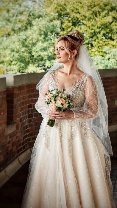 Весільна сукня