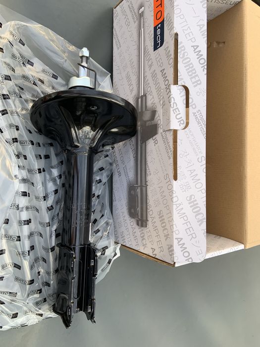 Стойки новые на Аутлендр 1