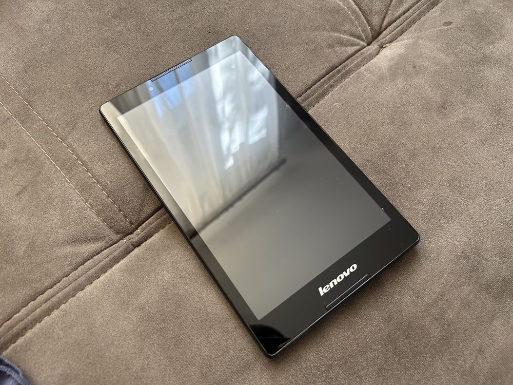 Продам планшет Lenovo TAB 2 A8 в гарному стані