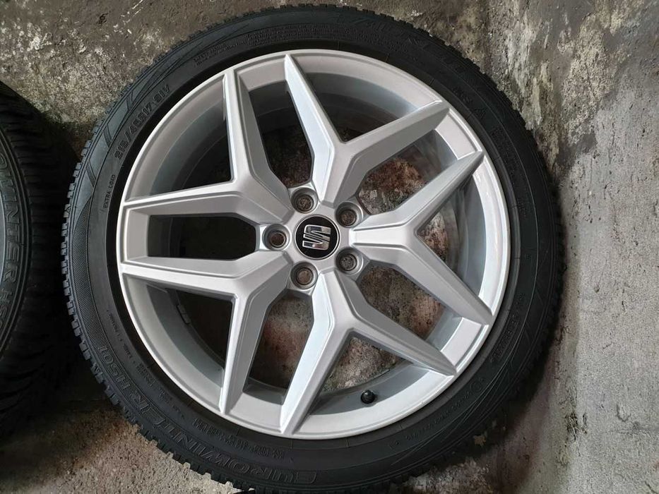 Felgi aluminiowe Seat R17 5x100 opony 215/45R17 8,5mm Falken 2020r