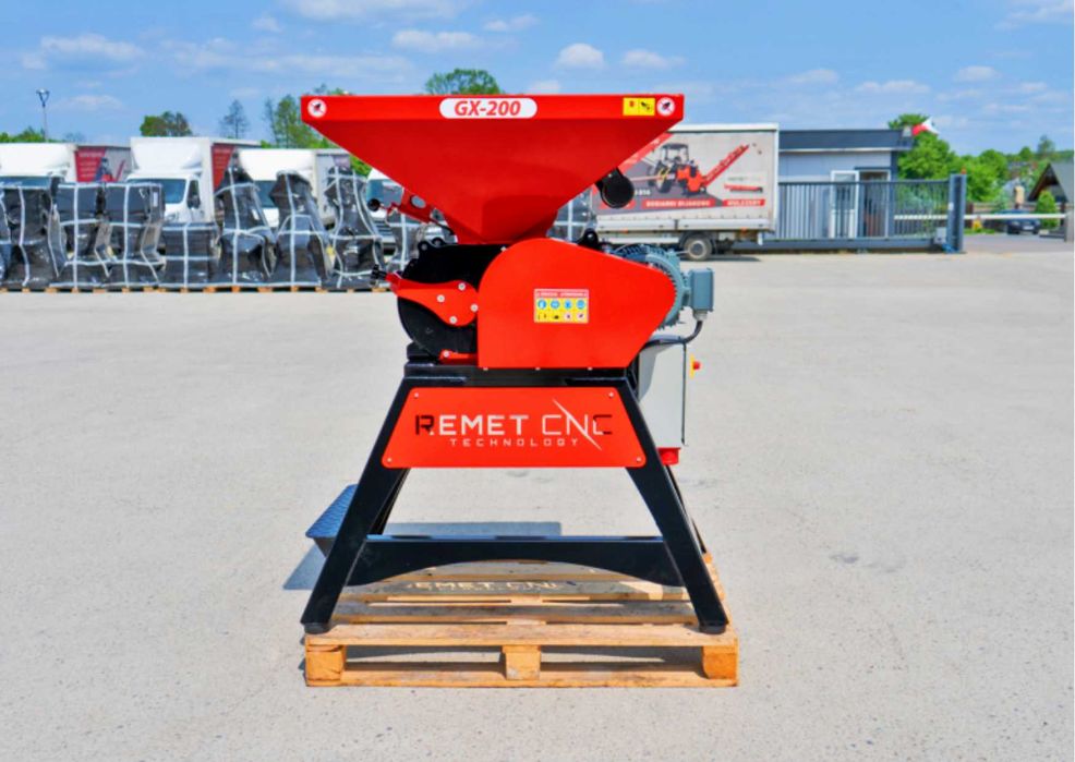 Gniotownik zboża 3kW 7,5kW Zgniatacz ziarna Gniotownik walcowy MŁYN