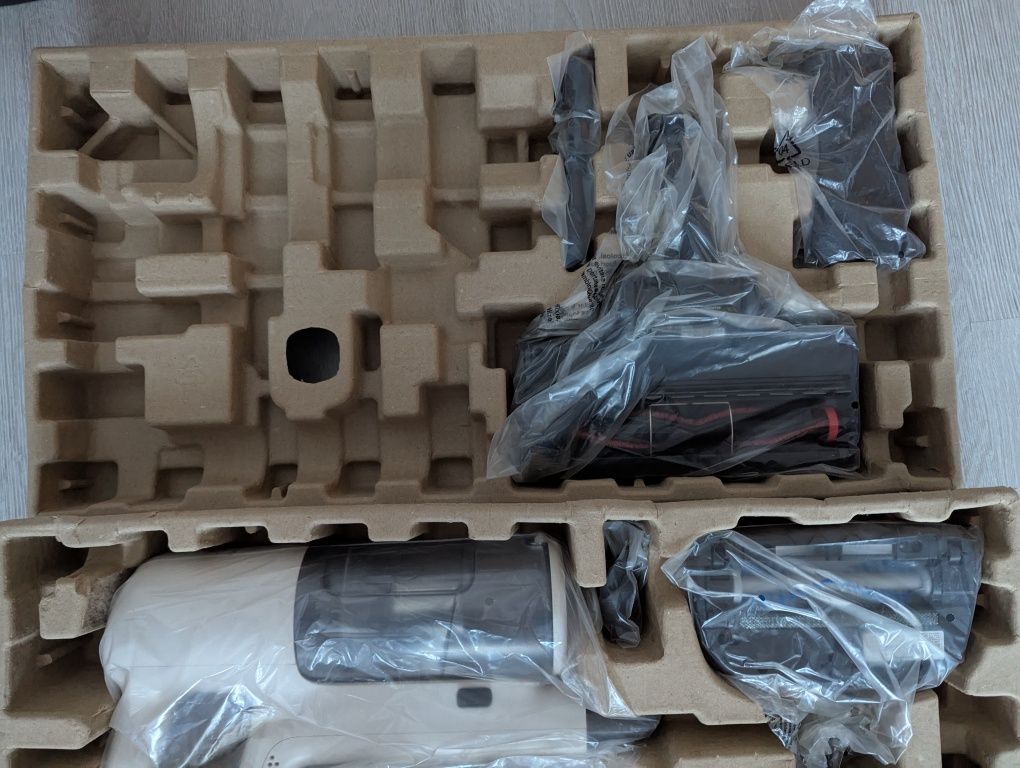 Nowy odkurzacz pionowy ELECTROLUX Hygienic 600 EP61HB21UV