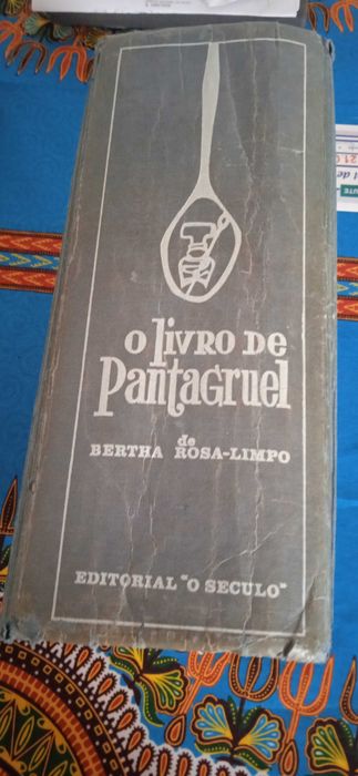 Livro de cozinha com 45 anos