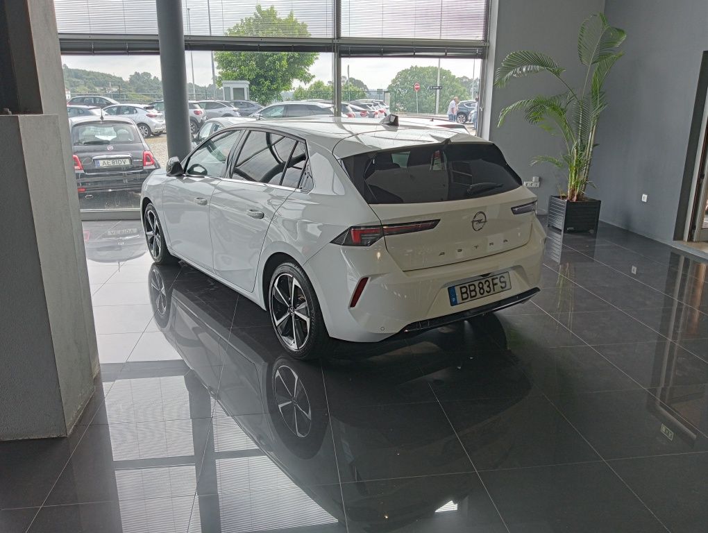 Opel astra 1,2 turbo 130 cv