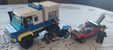 Lego City Policyjny Konwój 60276