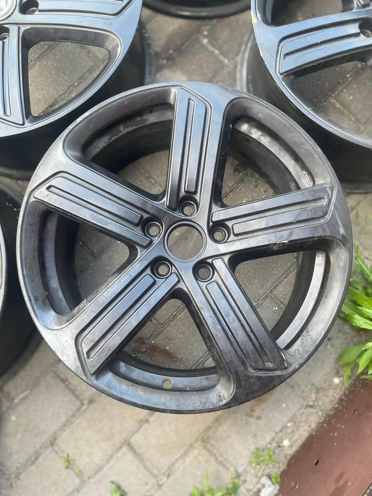 Felgi Cadiz 18 x 7.5 et 49 5x112 golf 7R