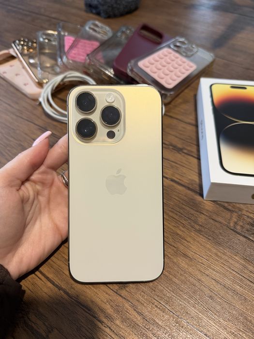 Złoty Iphone 14 pro 128 GB + gratisy