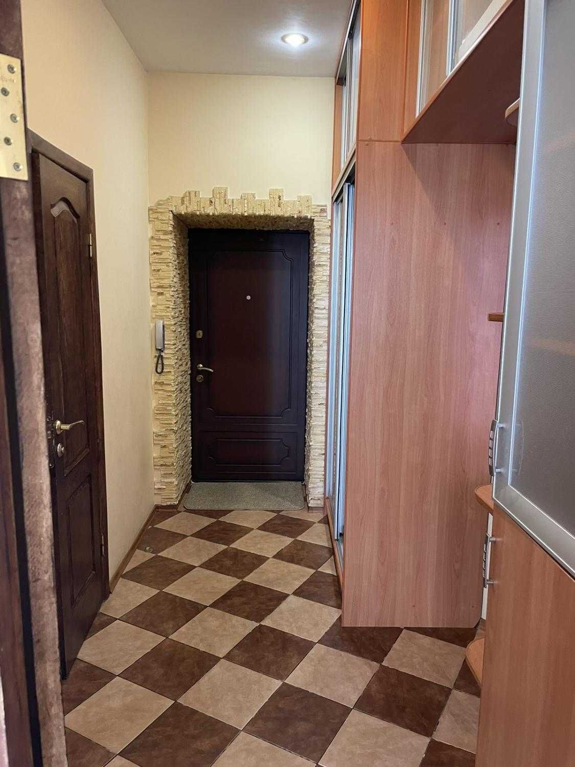 Продам 2-ком квартиру с ремонтом в ЖК "Семь самураев" (912-082)