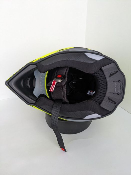 Airoh Commander розмір М новий