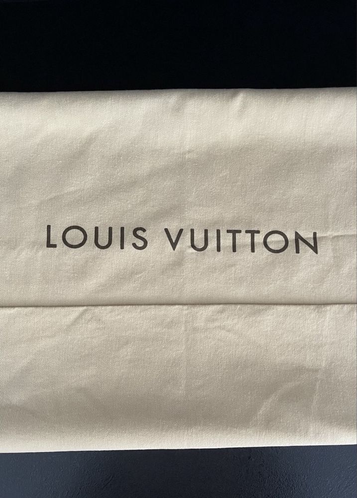 Брендовий Пильник Louis Vuitton- великий чохол- оригінал
