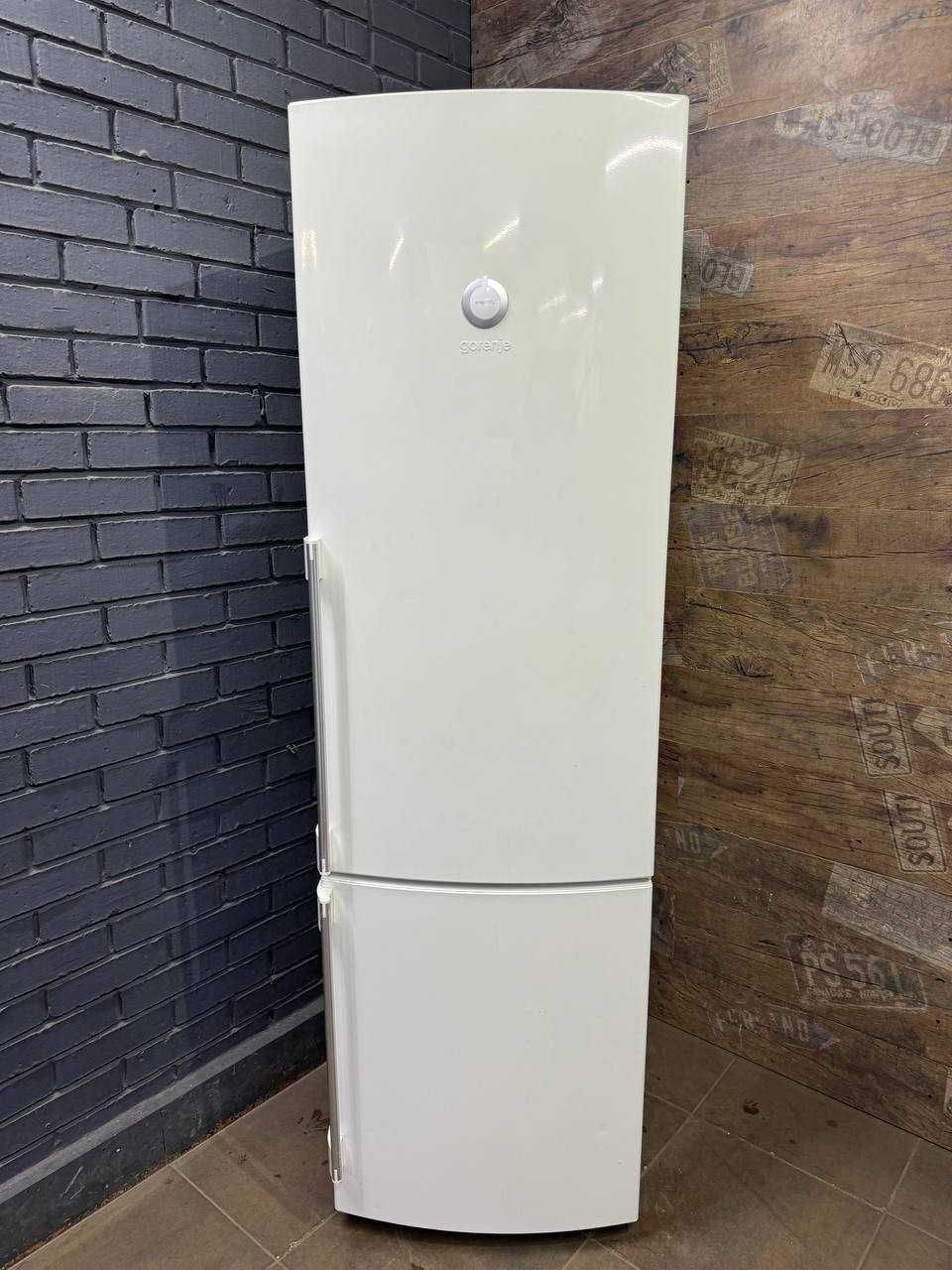 Двокамерний недорогий холодильник Whirlpool W7X82OOX доставка бу бв