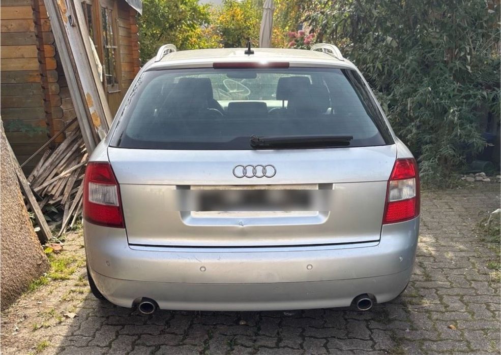 Zderzak tyl ly7w benzyna otwory audi a4 b6 kombi awant pdc