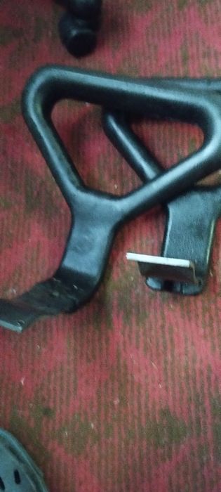 Подлокотник кресла офисного