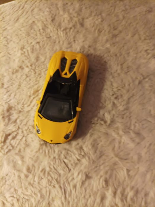 Lambo żółte metalowe