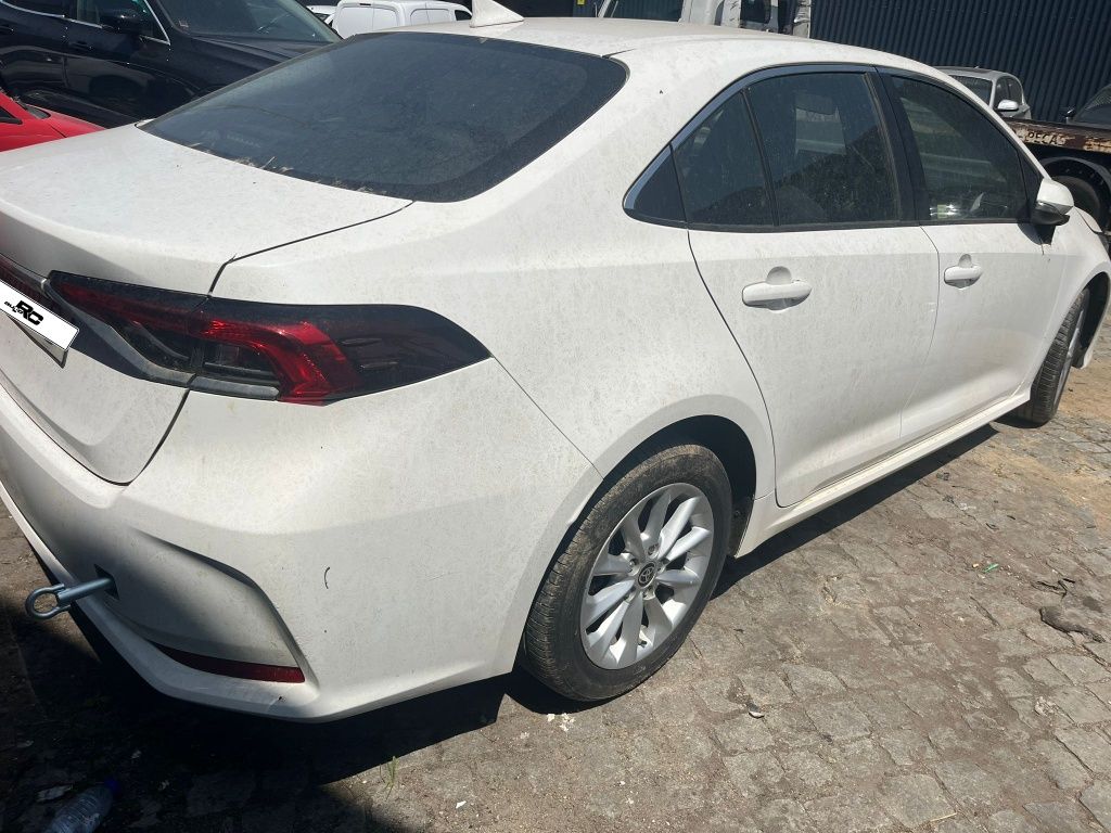Toyota Corolla 1.8 Hybrid Confort