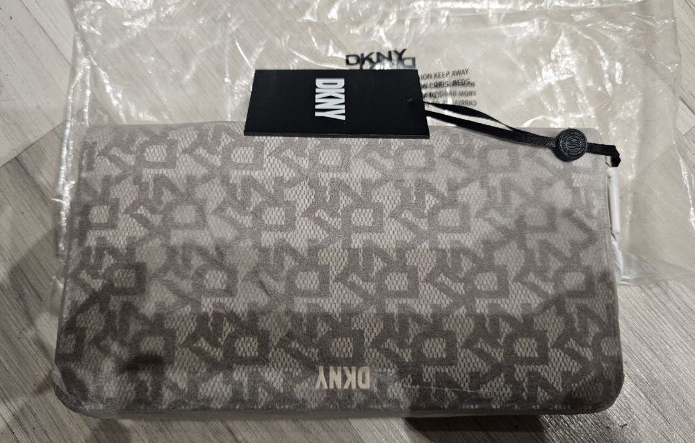 Dkny Duży Portfel Damski Bryant-New Zip Arou R831J658 Beżowy