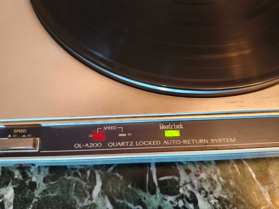 gramofon JVC QL-A200 Direct Drive Made In Japan