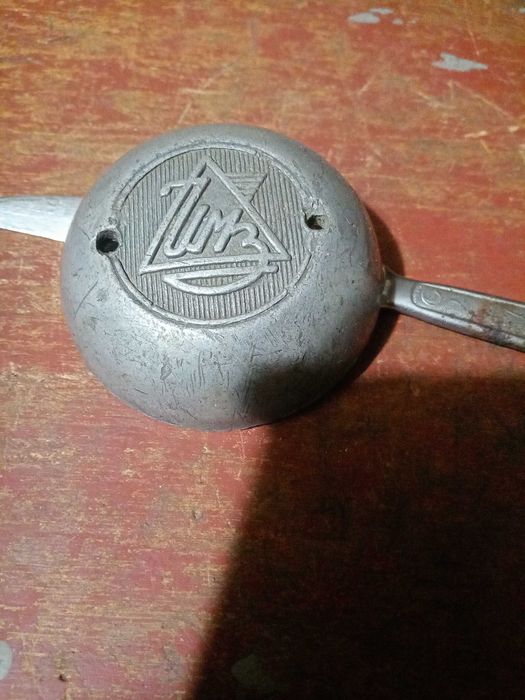 Колпачёк на запаску Урала