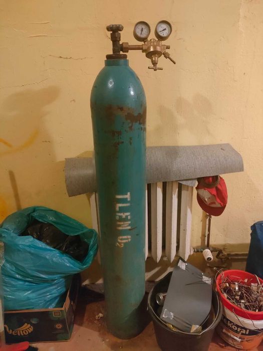 Butla na tlen do spawania z reduktorem